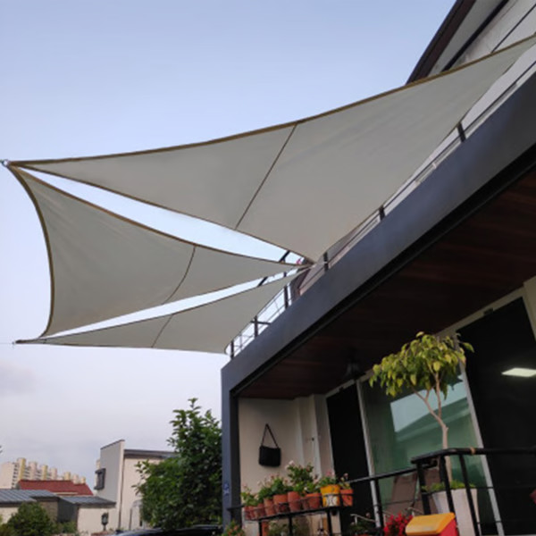 Auvent de protection anti-UV
