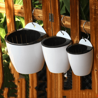 Plantiva – Vertical self-watering flowerpot for modern living