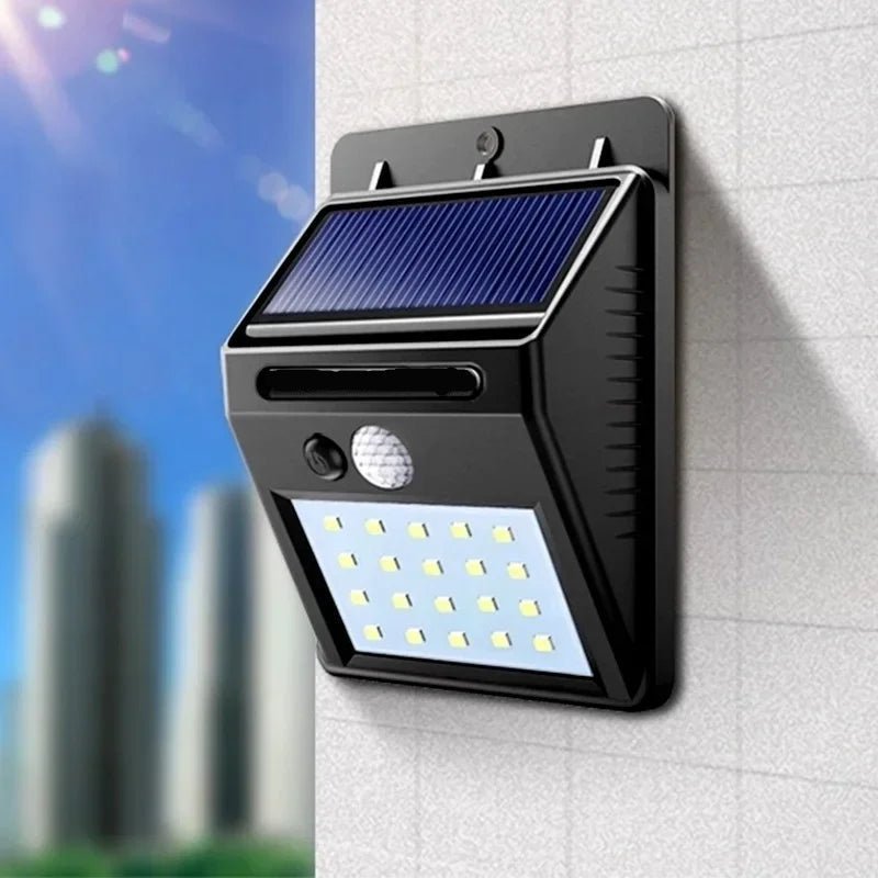 SOLARTRIGGER – Solar wall light with motion sensor for outdoor use