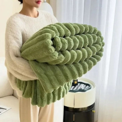CLOUDNINE – Cozy Blanket for Soft Comfort & Stylish Coziness