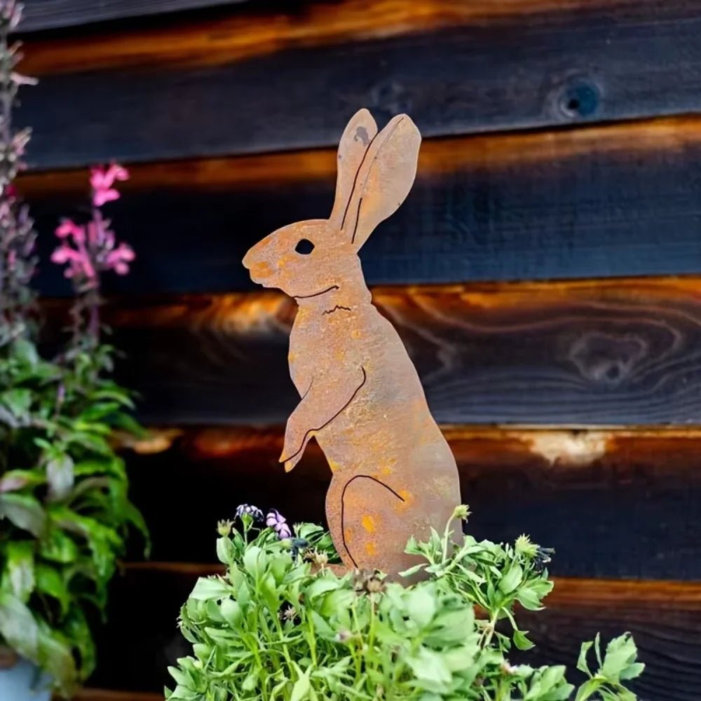SPRINGBUN – Rustic garden stake made of metal in rabbit shape for rural garden decoration