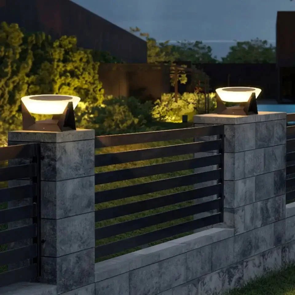 SOLSTELLAR – Waterproof Solar LED Floodlight for Outdoor Areas