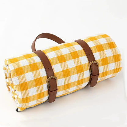 PICSTYLE – Waterproof Checkered Picnic Blanket with Practical Carry Strap