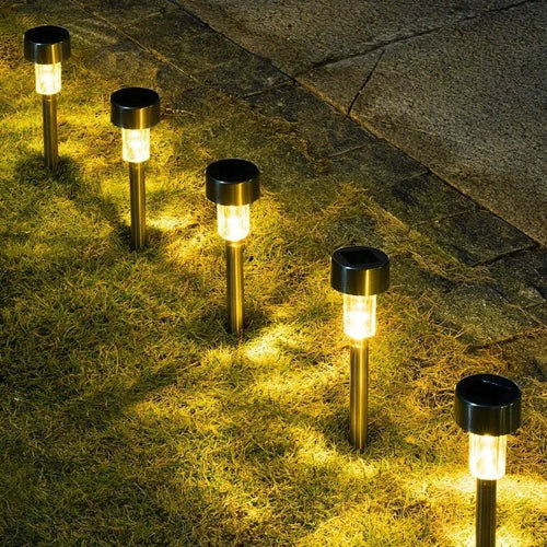 SOLAR LUMA – Weatherproof Solar LED Lamp for Atmospheric Garden Lighting