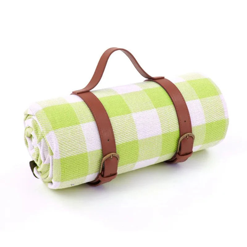 PICSTYLE – Waterproof Checkered Picnic Blanket with Practical Carry Strap
