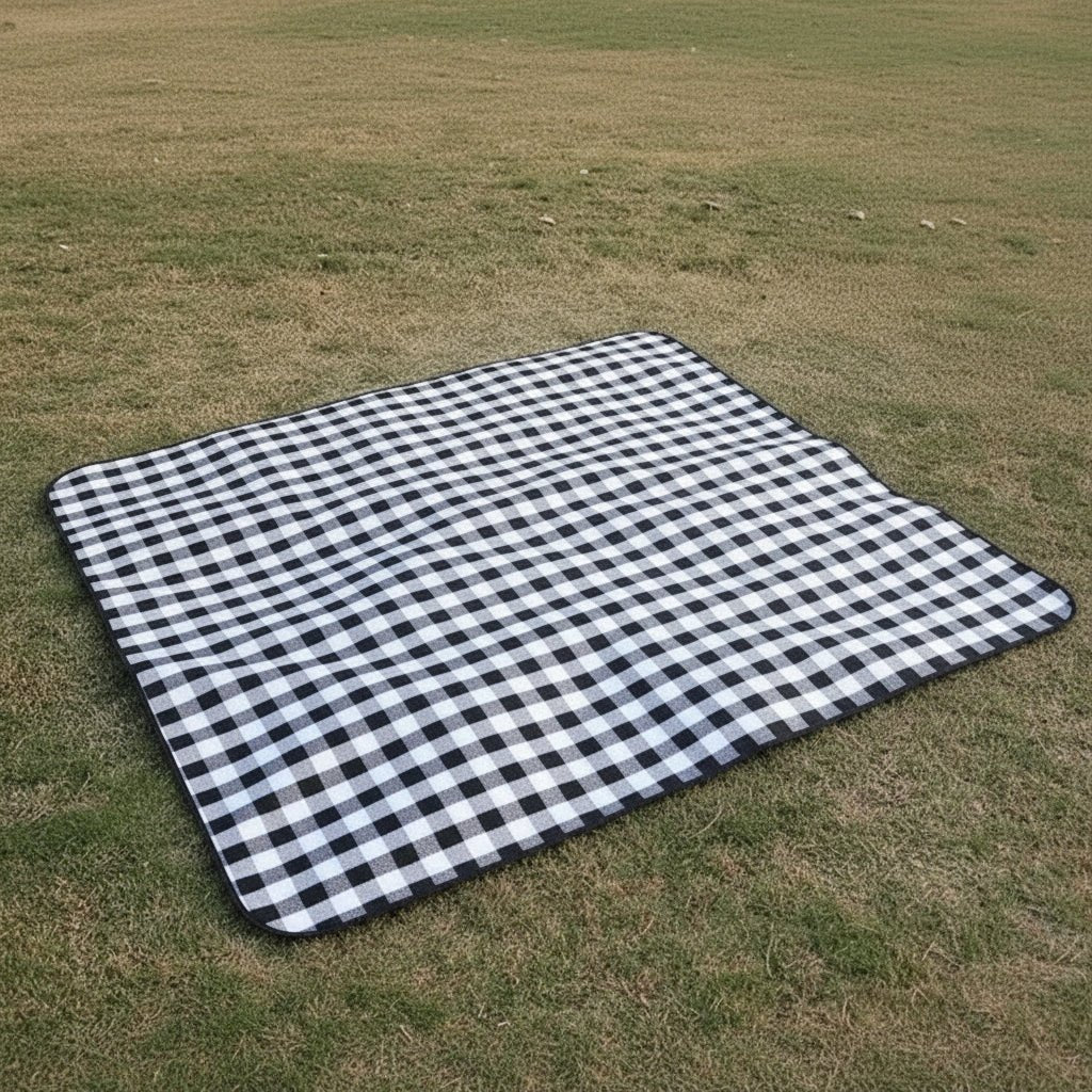PICSTYLE – Waterproof Checkered Picnic Blanket with Practical Carry Strap