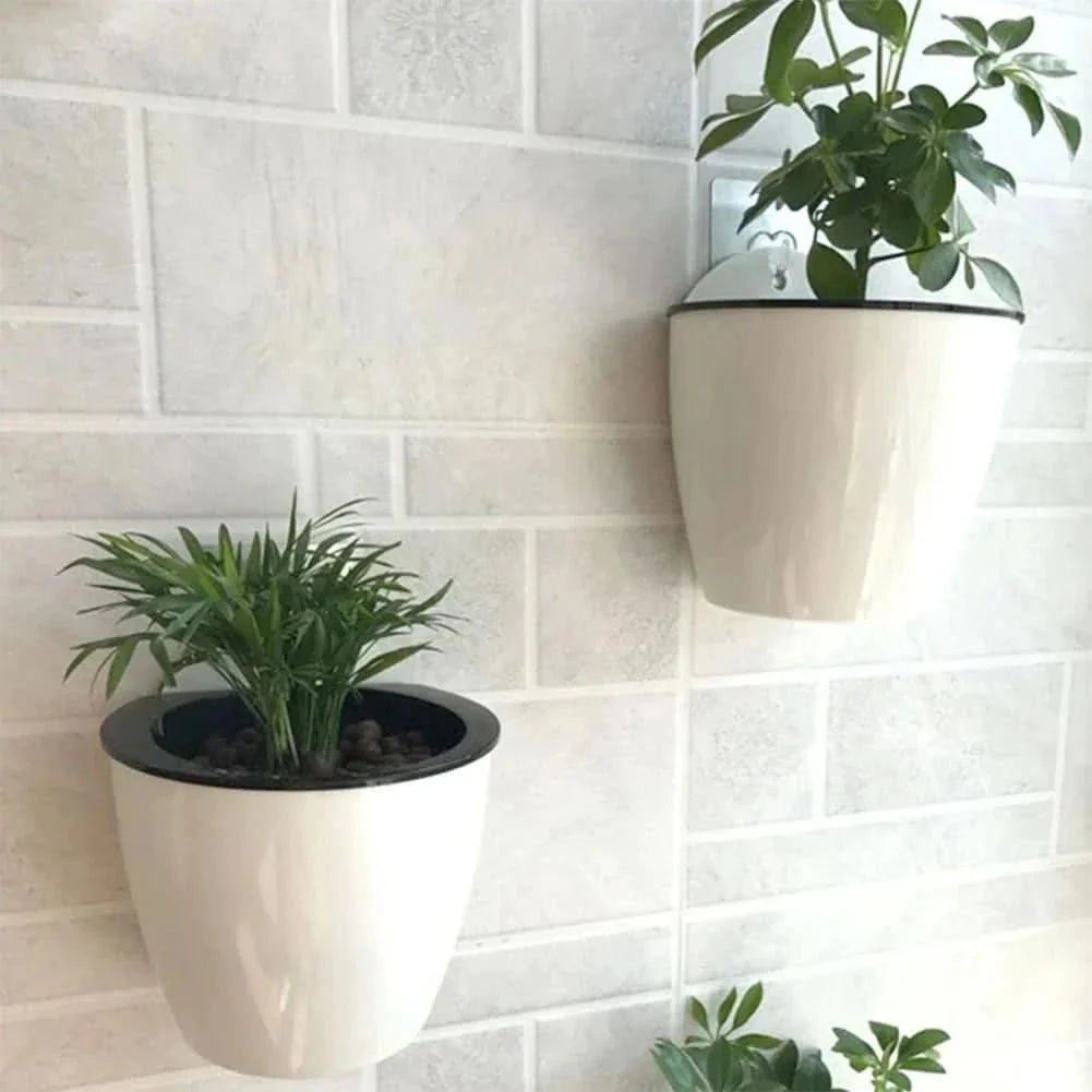 Plantiva – Vertical self-watering flowerpot for modern living