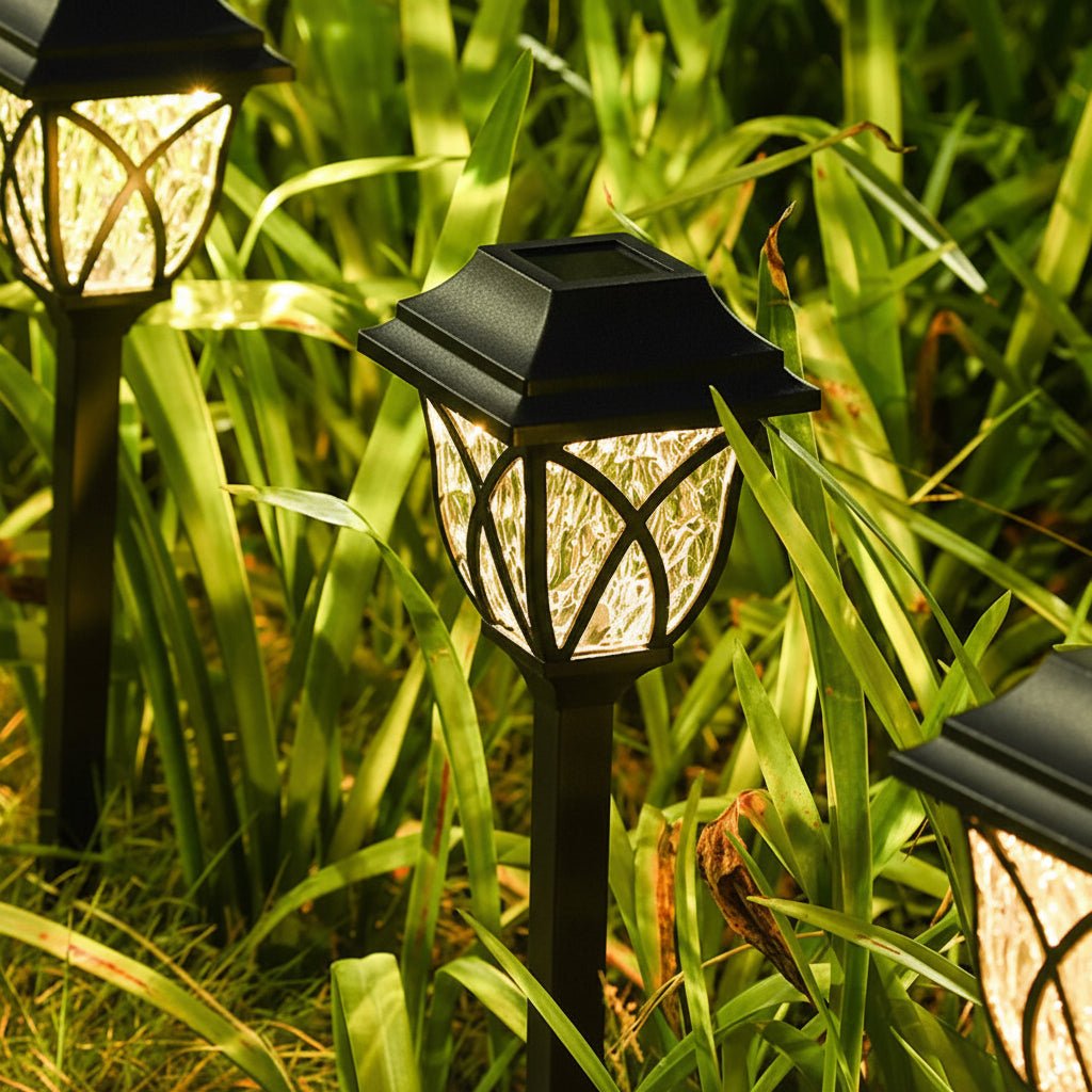 BEAMTRAIL – Solar LED Path Lights for Automatic Outdoor Lighting