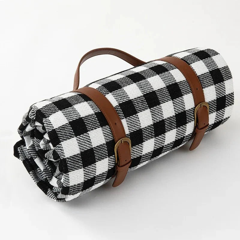 PICSTYLE – Waterproof Checkered Picnic Blanket with Practical Carry Strap