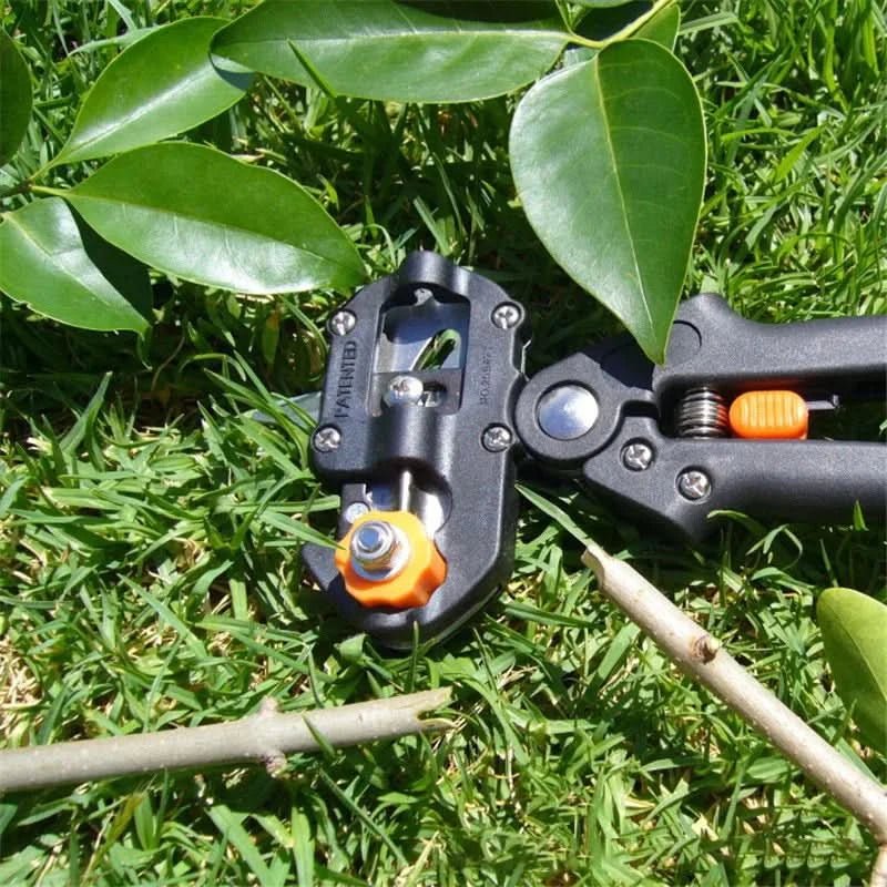 GraftMate precision cutter - Ergonomic tool for grafting & cutting