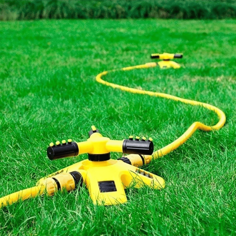 HydroFlow 360° sprinkler - Efficient garden irrigation