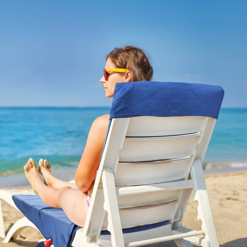 SUNLOUNGE TOWEL - Towel with pockets & non-slip grip for deckchairs