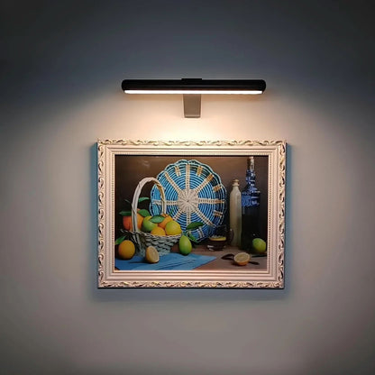 ARTGLOW - Rotatable LED Wall Light – Wireless & Stylish for Any Gallery Wall