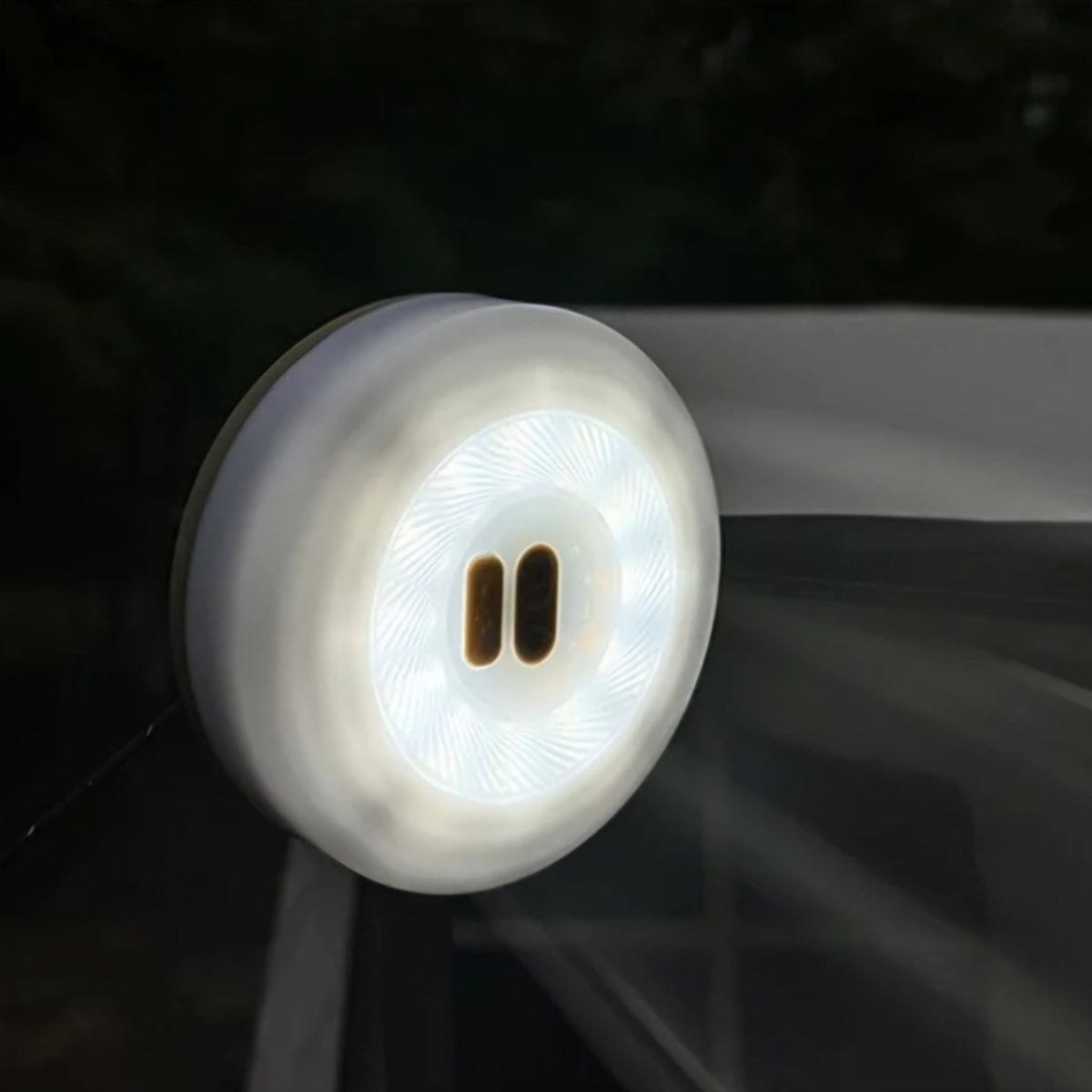 RADIORA – Multifunctional LED Outdoor Lamp with Rechargeable Convenience