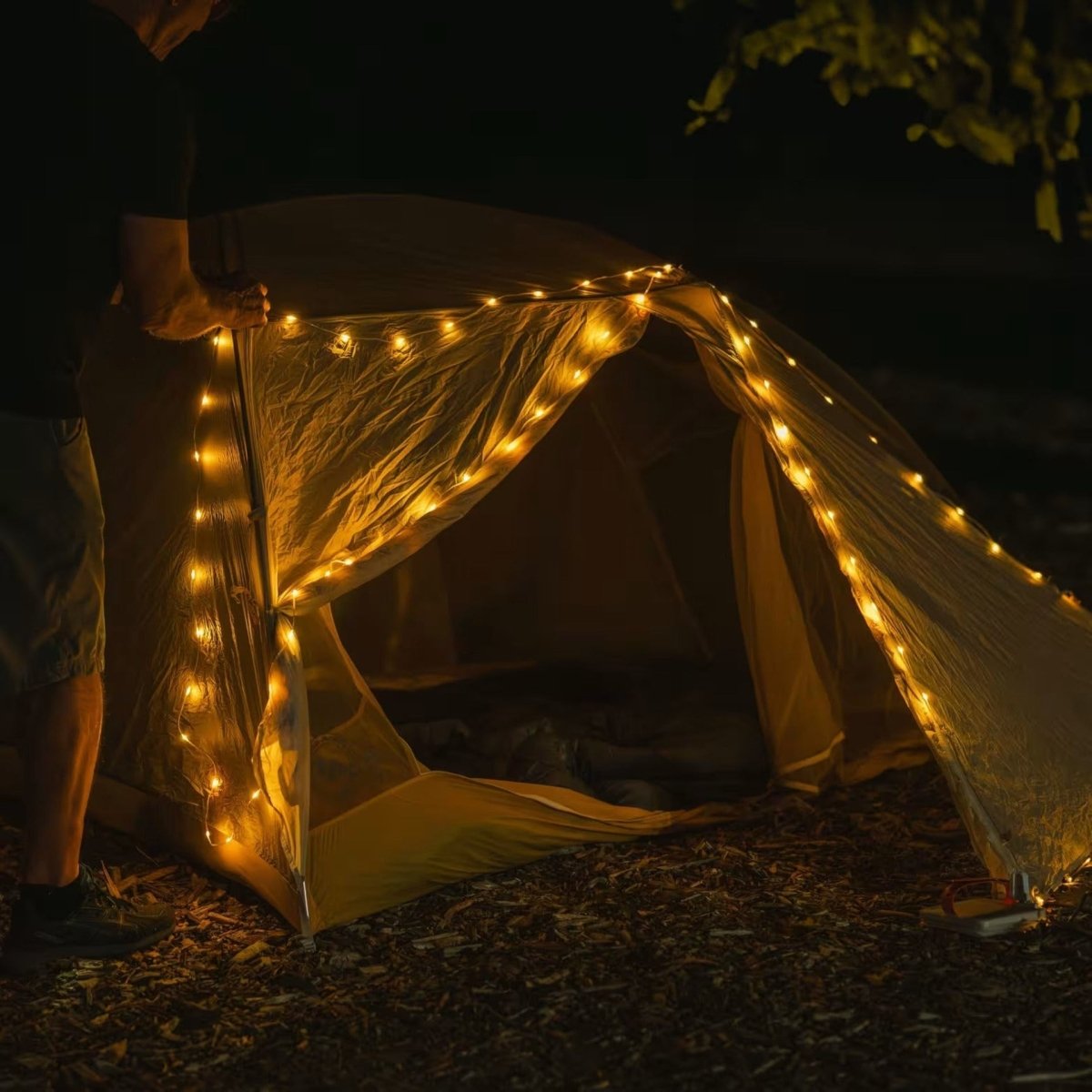RADIORA – Multifunctional LED Outdoor Lamp with Rechargeable Convenience