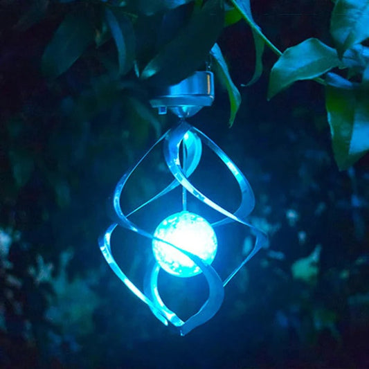 Lampe LED au design carillon éolien solaire