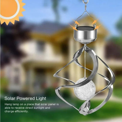 Lampe LED au design carillon éolien solaire
