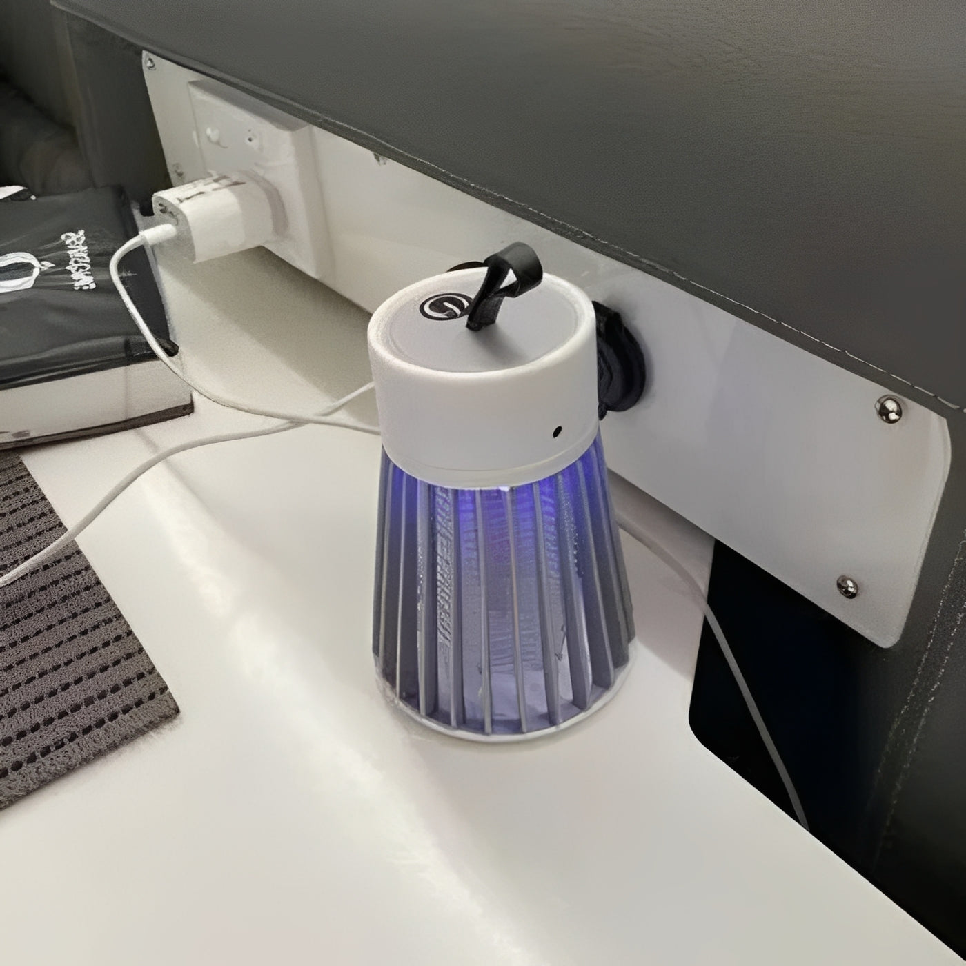 Répulsif à moustiques ultrasonique à brancher pour espaces domestiques