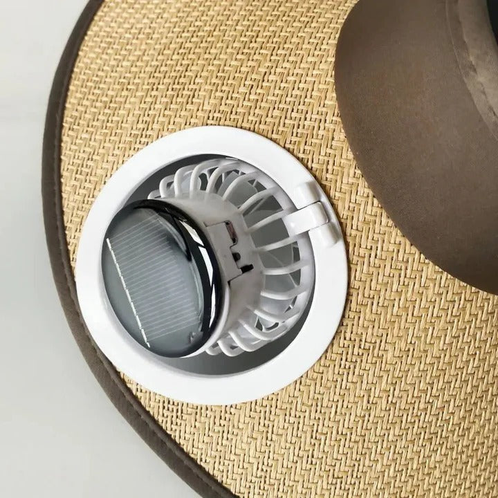 Chapeau de soleil à large bord avec ventilateur solaire